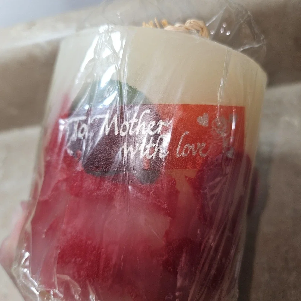 Bath & Body Works To Mother With Love Pillar‎ Candle 4x4 Red Wax Mothers Day - Picture 5 of 6